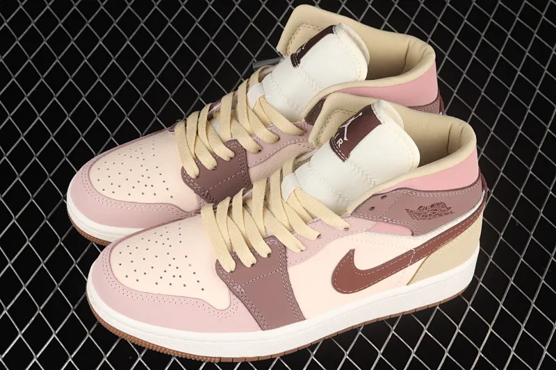 All categories Air Jordan Jordan series basketball shoes Air Jordan 1 Mid Air Jordan 1 Mid AJ1 Joe 1 smoke gray purple red red bean Chinese basketball shoes DO7440-821